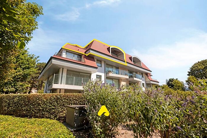 11-kamerappartement te koop in De Panne