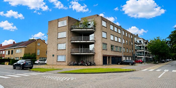 17-kamerappartement te koop in Sint-Andries