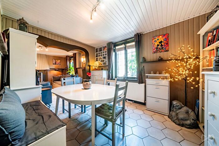 12-kamerhuis te koop in Braine-l'Alleud Ophain-Bois-Seigneur-Isaac