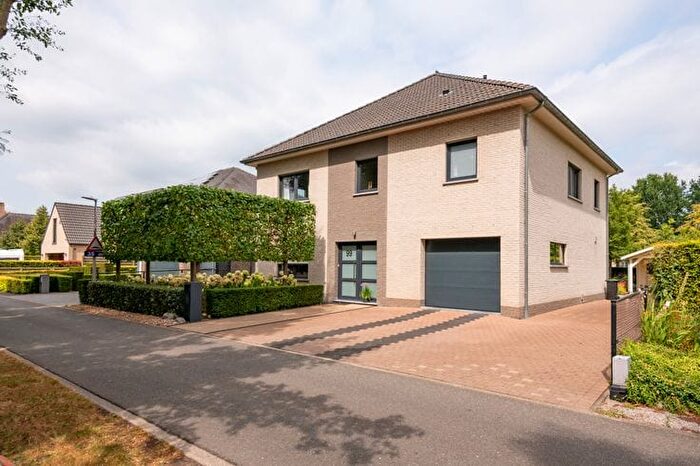8-kamerhuis te koop in Kapellen