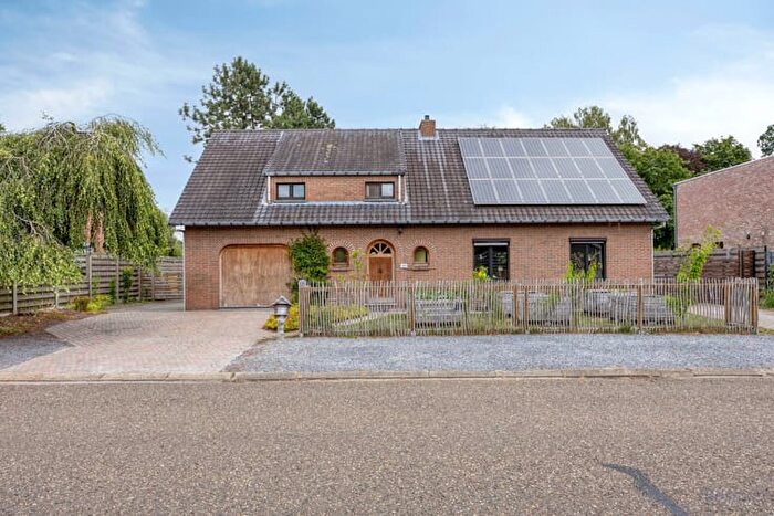 16-kamerhuis te koop in Laakdal