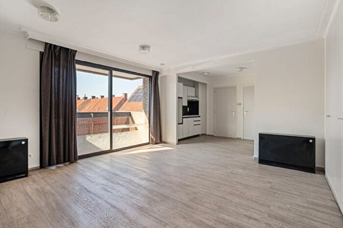 9-kamerappartement te koop in Roeselare