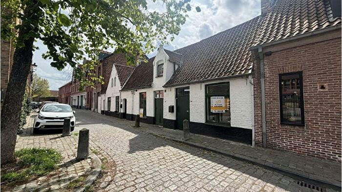 8-kamerhuis te huur in Brugge