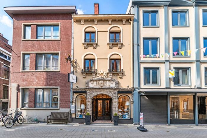 9-kamerhuis te koop in Hasselt