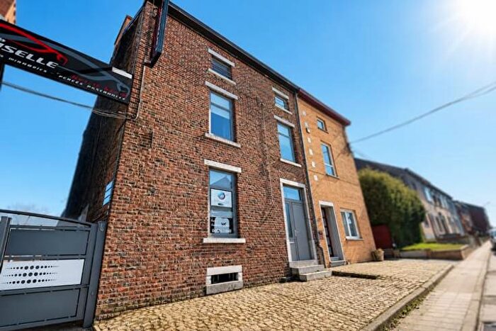5-kamerhuis te koop in Charleroi Montignies-sur-Sambre