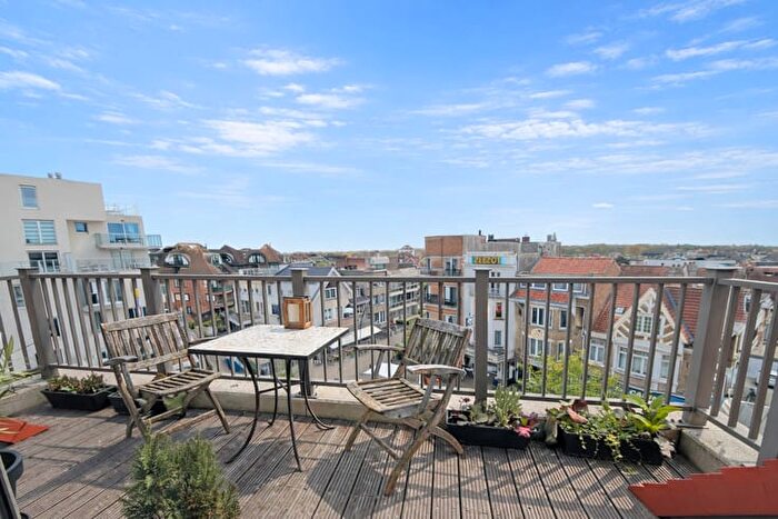 9-kamerappartement te koop in De Panne