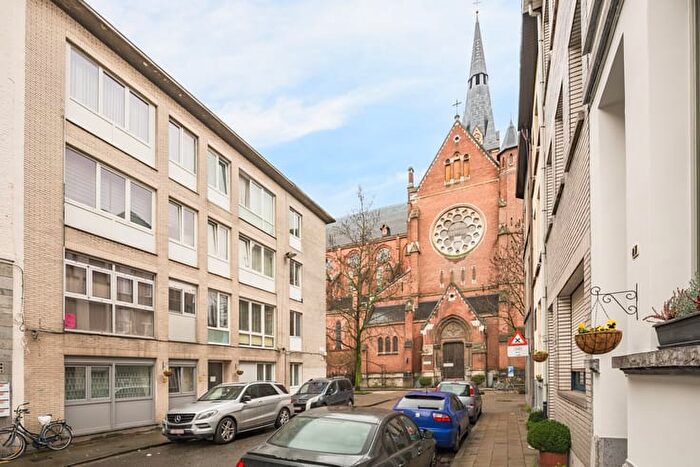 7-kamerappartement te koop in Antwerpen (2060)