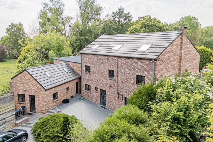 8-kamerhuis te koop in Manage