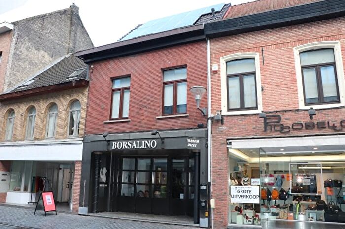 16-kamerappartement te koop in Boom