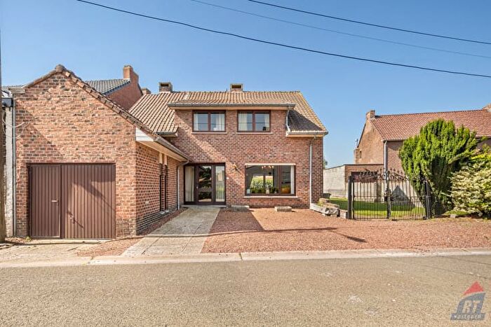 12-kamerhuis te koop in Gingelom
