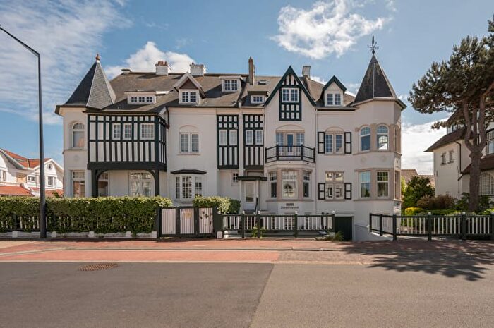 9-kamerhuis te koop in Knokke