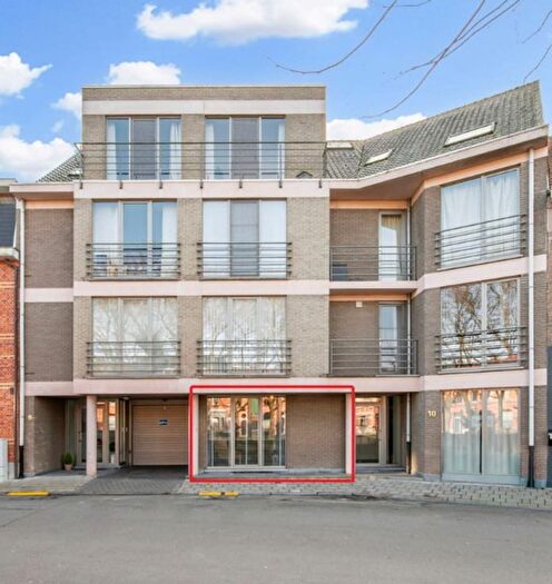 13-kamerappartement te koop in Sint-Niklaas