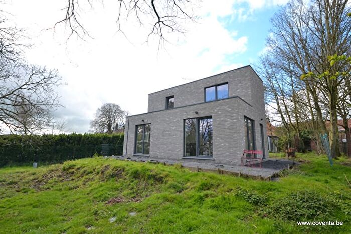 12-kamerhuis te huur in Westrozebeke