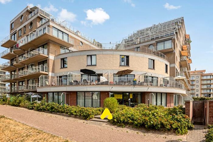 8-kamerappartement te koop in De Panne
