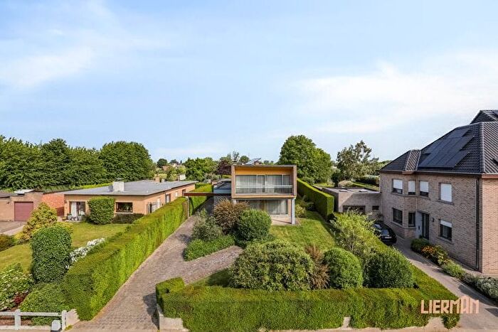 5-kamerhuis te koop in Nieuwerkerken