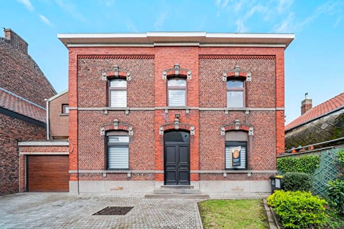20-kamerhuis te koop in Dour
