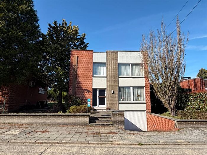 4-kamerhuis te koop in BINCHE