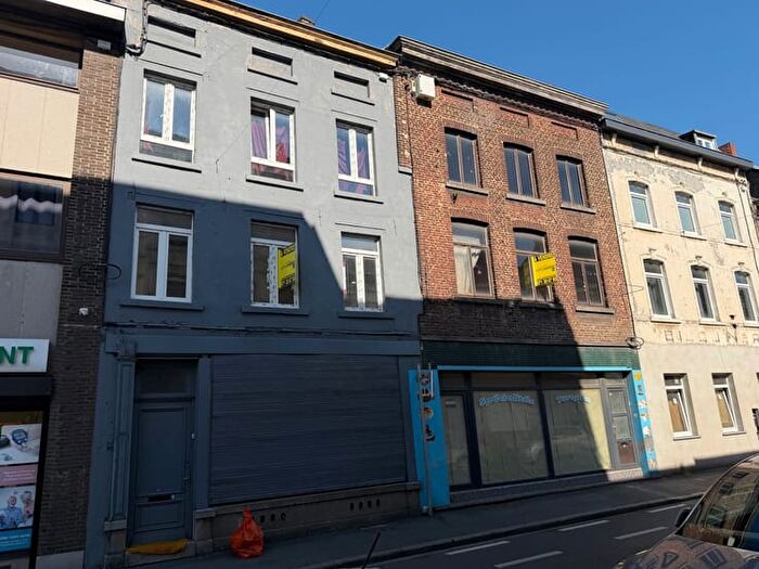 8-kamerhuis te koop in Marchienne-au-Pont