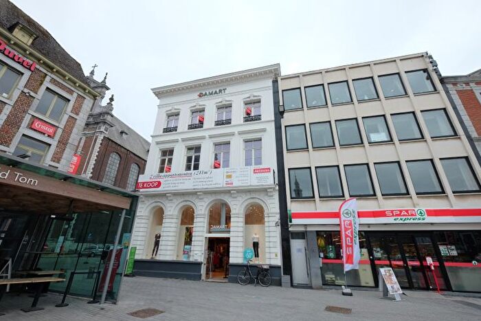 14-kamerappartement te koop in Sint-Truiden