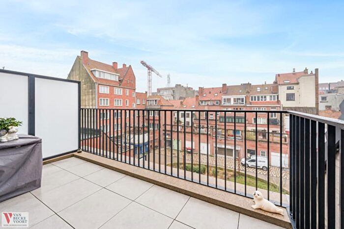 10-kamerappartement te koop in Oostende