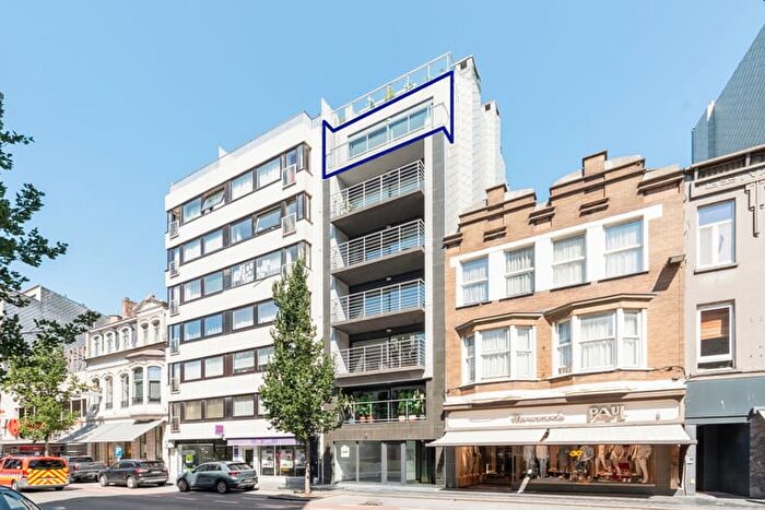 7-kamerappartement te koop in Oostende
