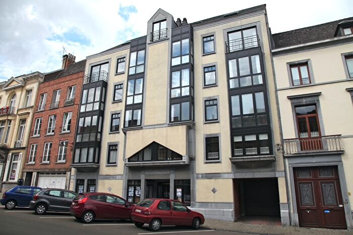 9-kamerappartement te huur in Mons