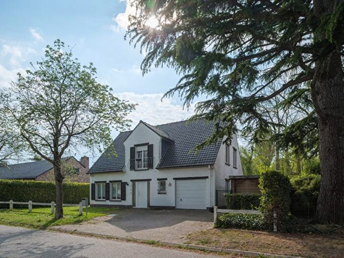 12-kamerhuis te koop in Sint-Denijs-Westrem