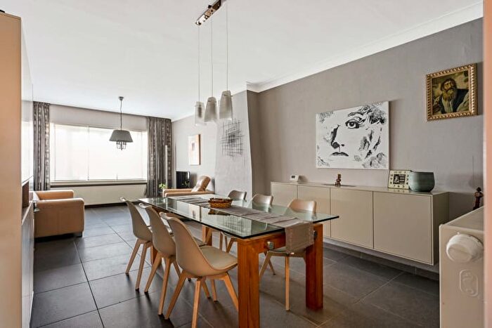 7-kamerappartement te koop in Deurne (2100)