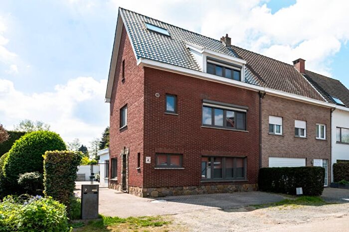 15-kamerhuis te koop in 's Gravenwezel
