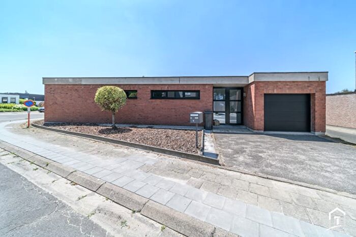 13-kamerhuis te koop in Aalst (9300)