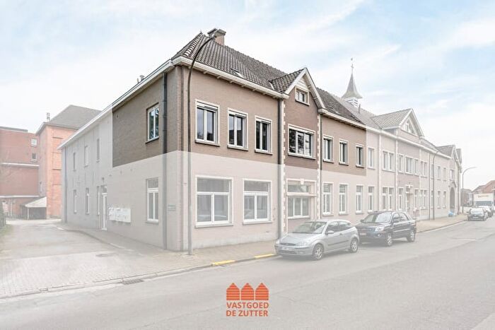 8-kamerappartement te koop in Lochristi