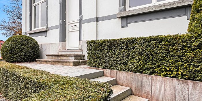 6-kamerhuis te koop in Court-Saint-Etienne