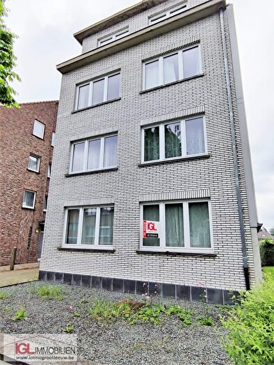 9-kamerappartement te huur in Sint-Pieters-Leeuw