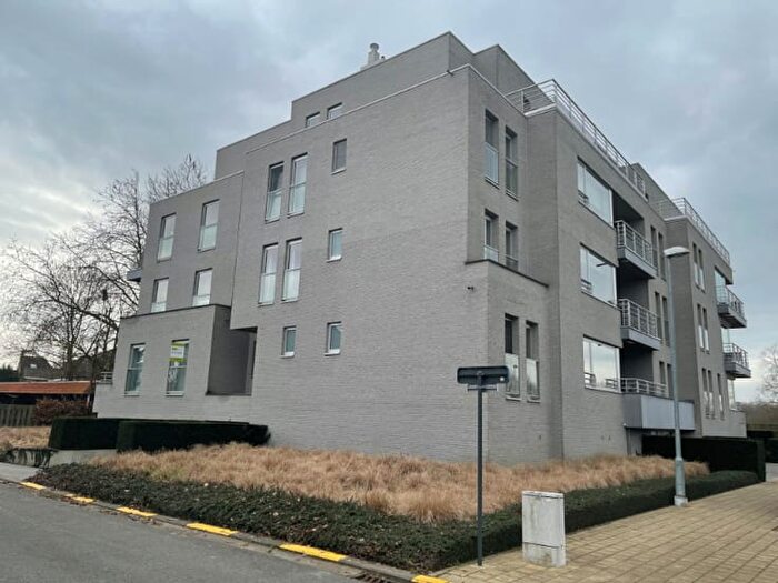 10-kamerappartement te huur in Sint-Amands