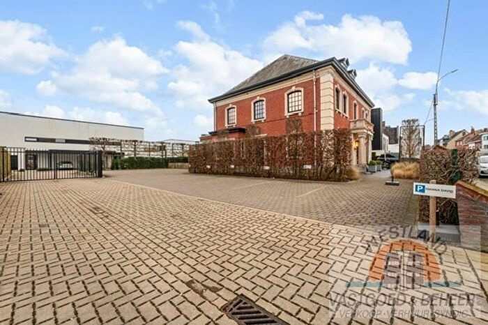 10-kamerhuis te koop in Bissegem