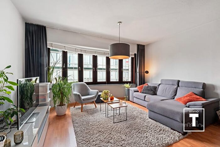 9-kamerappartement te koop in Gent