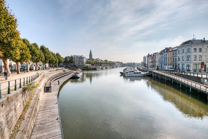 12-kamerappartement te huur in Gent