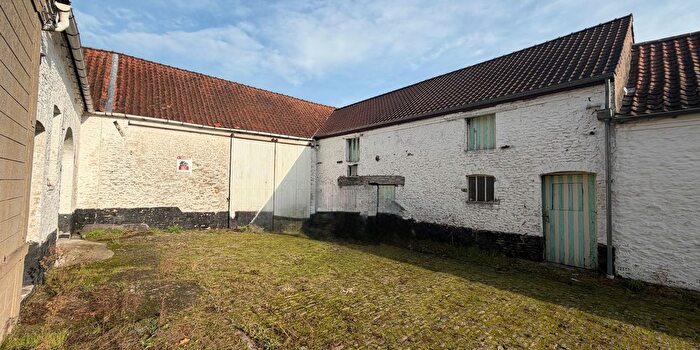 Huis te koop in Blaton
