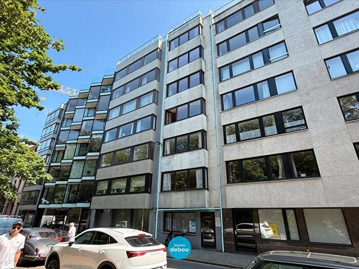 6-kamerappartement te koop in Oostende