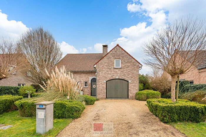 12-kamerhuis te koop in Veldwezelt