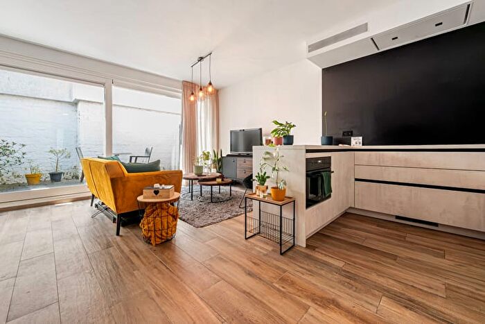 9-kamerappartement te koop in Sint-Niklaas