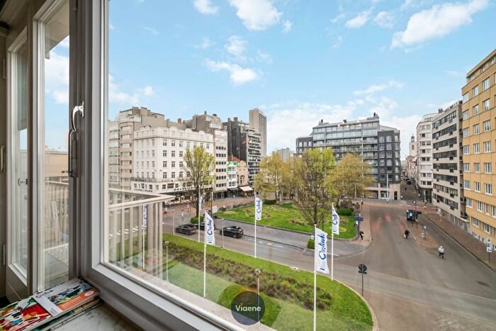 10-kamerappartement te koop in Oostende