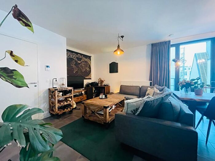 7-kamerappartement te huur in Antwerpen (2000)