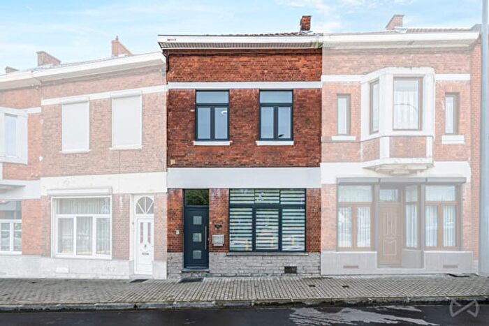 14-kamerhuis te koop in La Louvière Haine-Saint-Paul