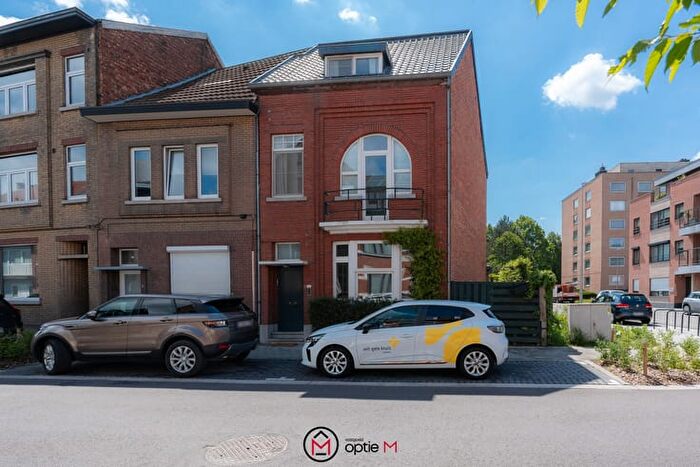 13-kamerhuis te koop in Hasselt