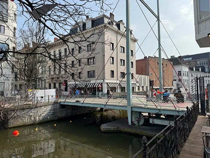 6-kamerappartement te huur in Gent