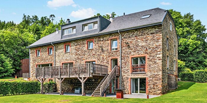14-kamerhuis te koop in Redu