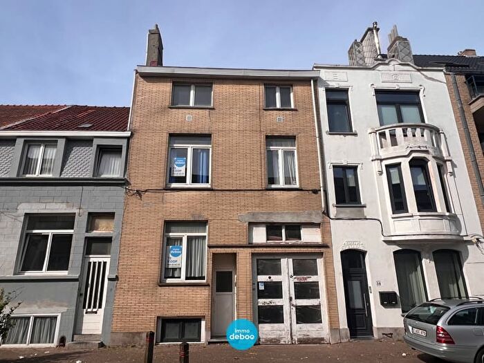 16-kamerappartement te koop in Oostende