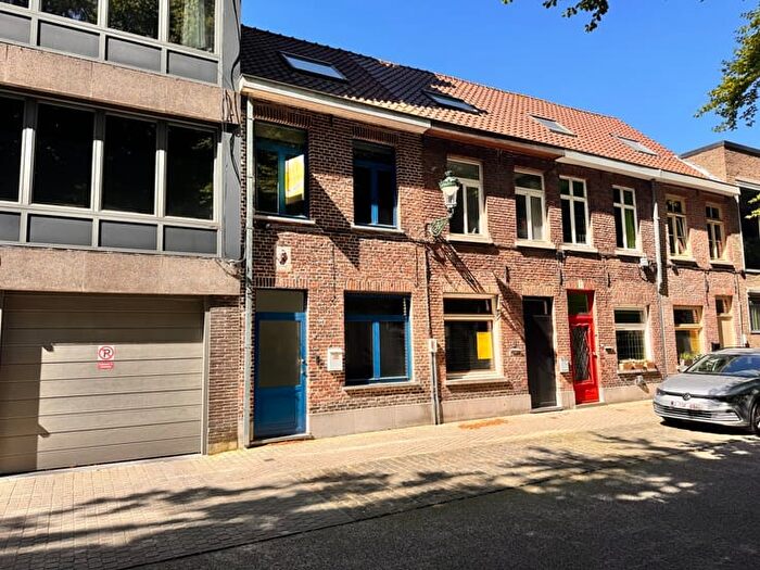 9-kamerhuis te koop in Brugge
