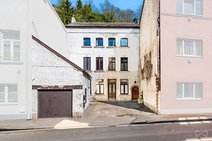 18-kamerhuis te koop in Huy
